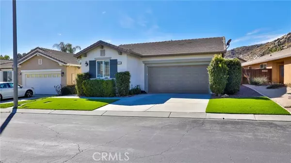 Hemet, CA 92545,215 Furyk Way