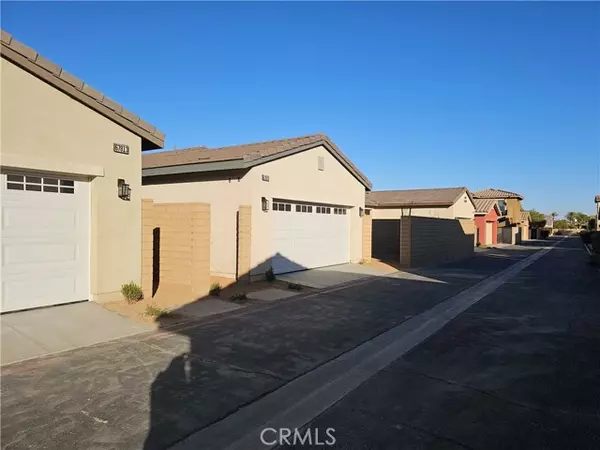 67813 Rio Vista Dr, Cathedral City, CA 92234