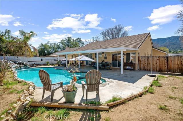 19390 Okeechobee Lane, Lake Elsinore, CA 92530