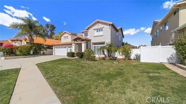 723 Rembrandt Circle, Corona, CA 92882