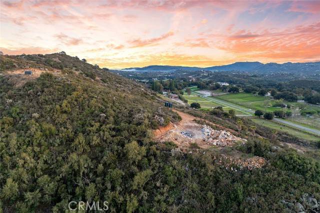 Murrieta, CA 92562,39948 Avenida La Cresta