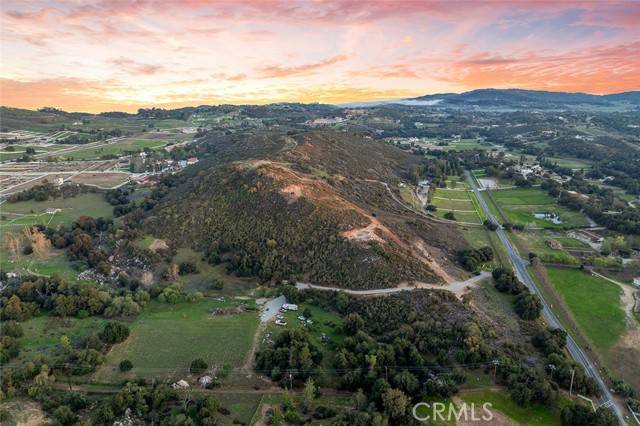 Murrieta, CA 92562,39948 Avenida La Cresta