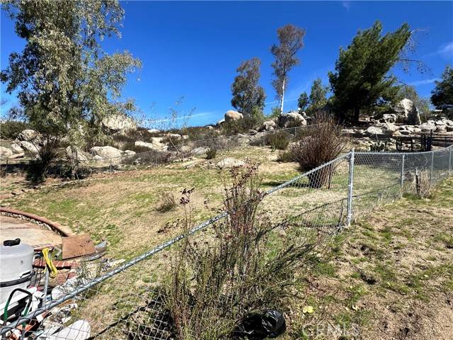 Hemet, CA 92544,42580 E Benton Road