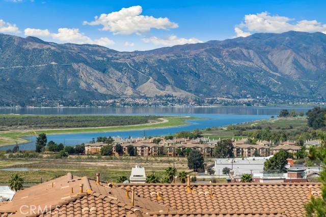 15423 Park Point Avenue #108, Lake Elsinore, CA 92532
