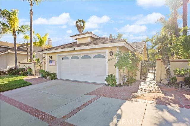 39599 Via Dominique, Murrieta, CA 92563