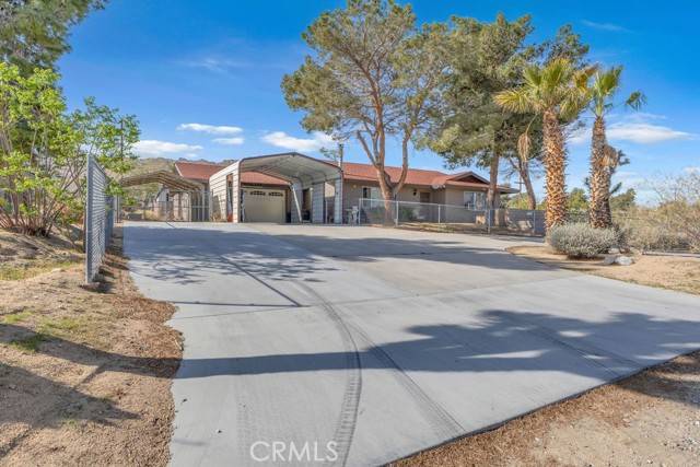 Joshua Tree, CA 92252,60449 Natoma Trail