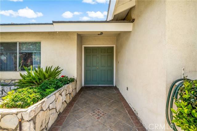 Corona, CA 92879,1556 Kellogg Avenue