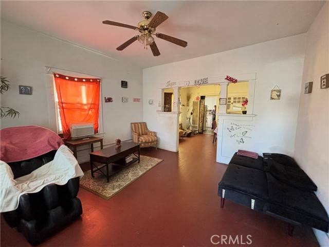 3858 4th Street, Riverside, CA 92501