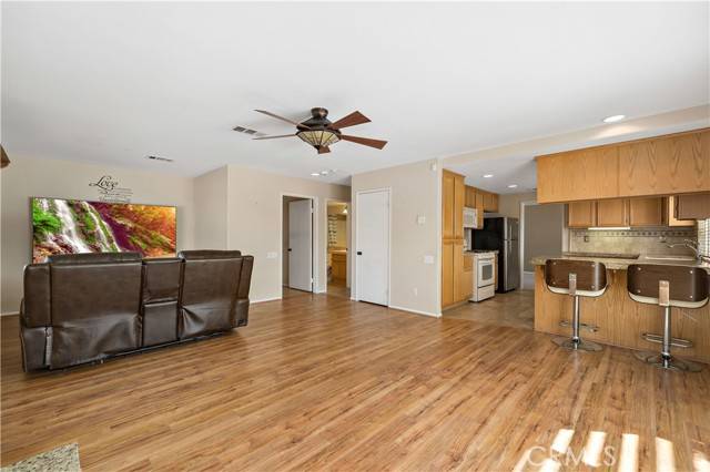 San Jacinto, CA 92583,1044 Jude Court