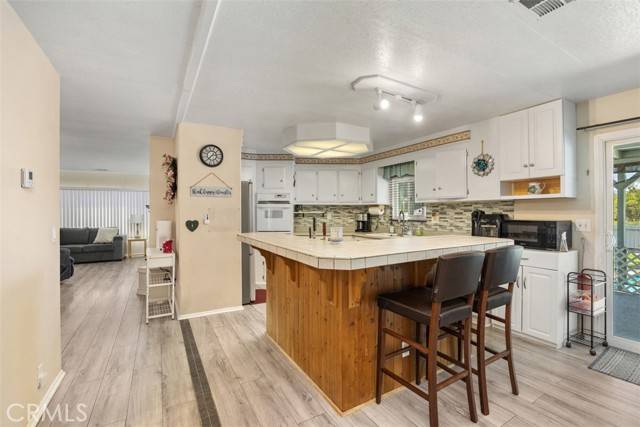 Wildomar, CA 92595,20390 Palomar Street
