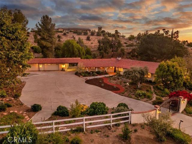 37895 Avenida Bravura, Temecula, CA 92592