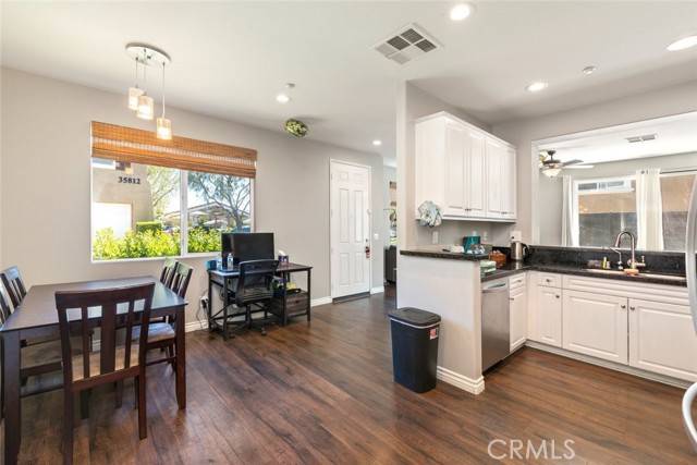 Murrieta, CA 92562,27435 Larabee Court #2