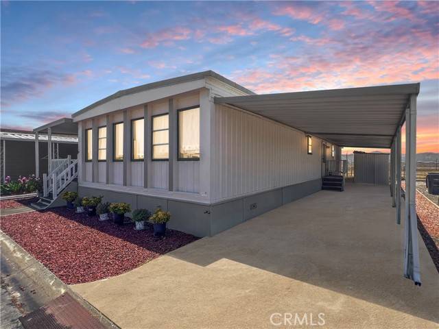Hemet, CA 92545,5001 W Florida #279