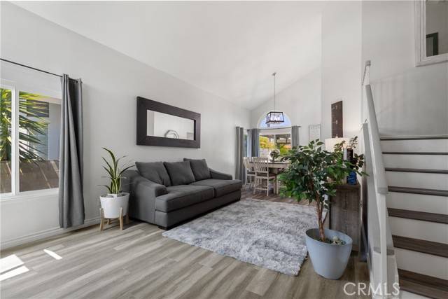 Murrieta, CA 92562,39985 Falcon Way