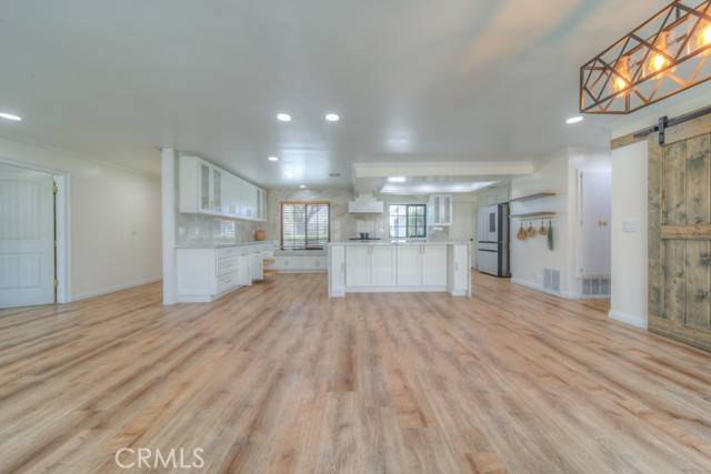 1043 Meadowview Court, Corona, CA 92878