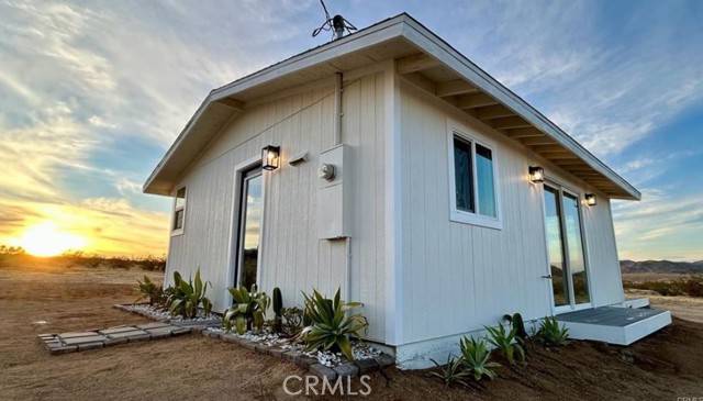 55354 El Lobo Road, Landers, CA 92285