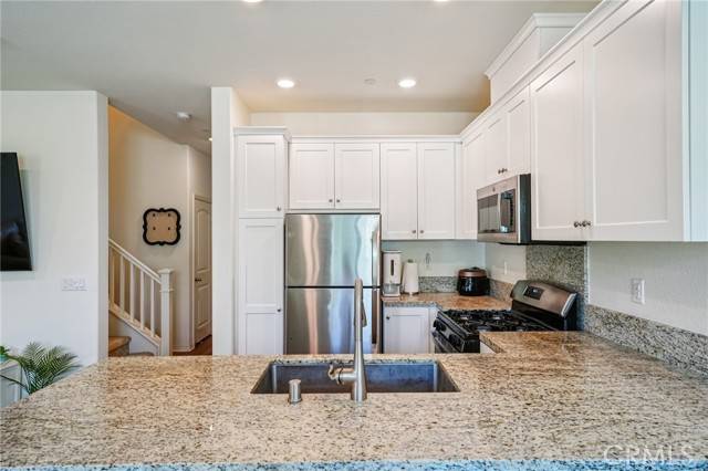Murrieta, CA 92562,24140 Tuscany Avenue #2304