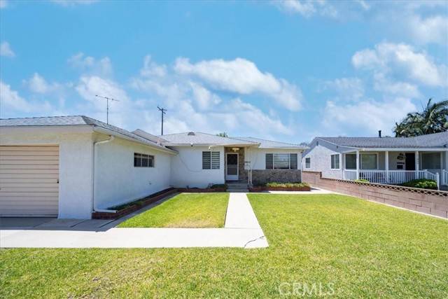 La Mirada, CA 90638,11815 Rimrock Drive