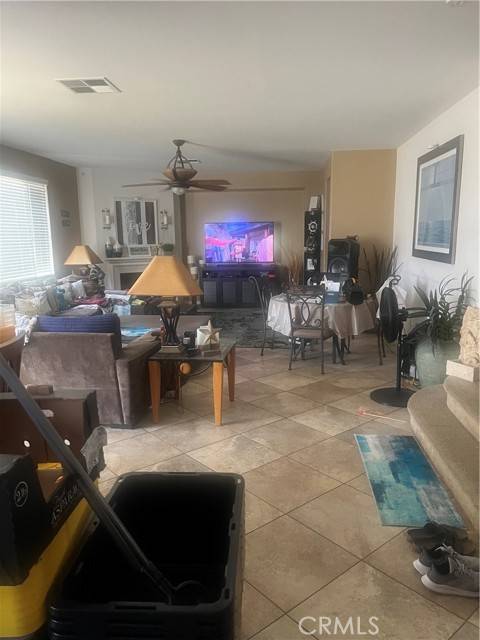 829 Volande Court, Perris, CA 92571