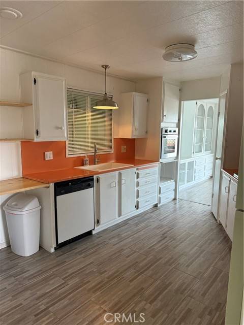Murrieta, CA 92563,38327 Via La Paloma