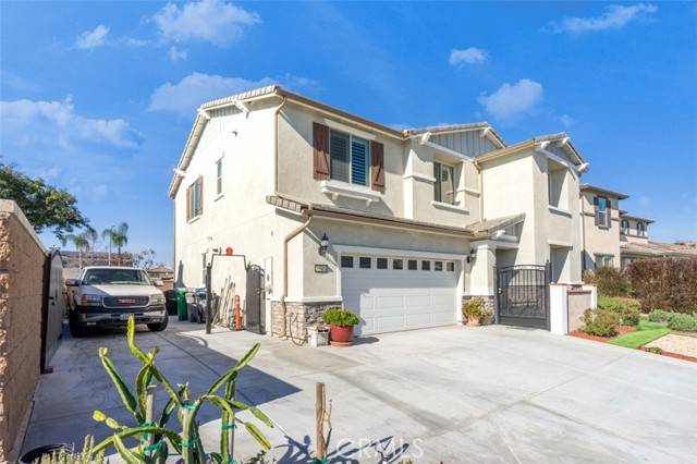 6305 SHORTHORN Drive, Eastvale, CA 92880