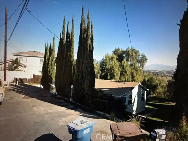 Walnut, CA 91789,404 Castlehill Drive