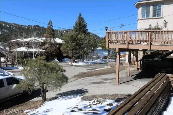 Big Bear Lake, CA 92315,39058 Willow Landing Road