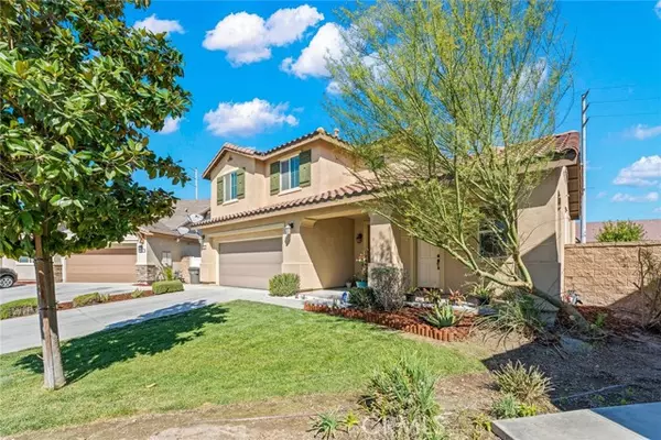 Eastvale, CA 92880,7414 Silver Saddle Court