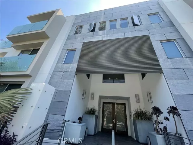 928 N Croft Avenue #104, West Hollywood, CA 90069