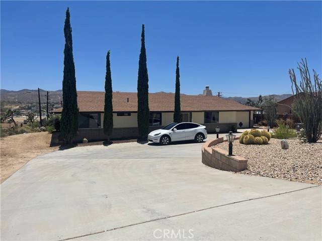 57625 Sierra Way, Yucca Valley, CA 92284