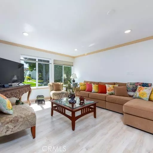 Laguna Woods, CA 92637,2128 Via Puerta #A