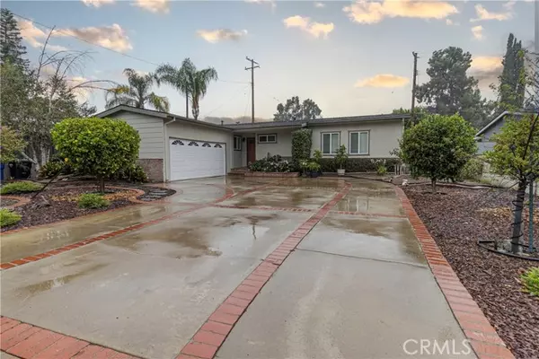 702 W Carter Drive, Glendora, CA 91740