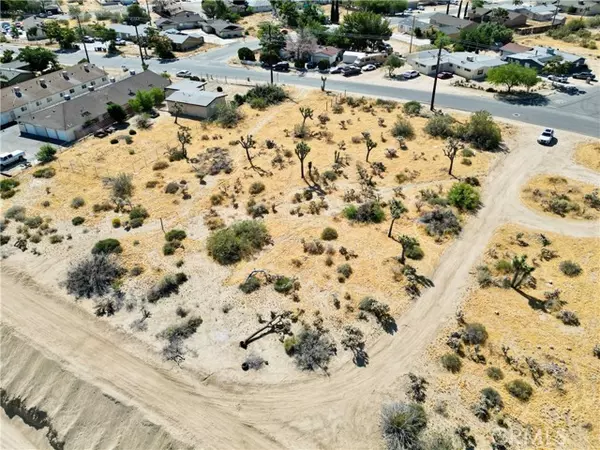 Yucca Valley, CA 92284,58748 Barron