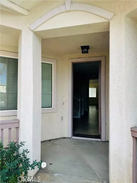 Eastvale, CA 91752,6881 Landing Ct