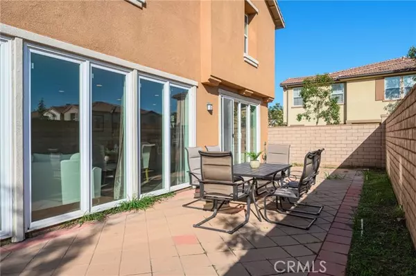 Ontario, CA 91764,2962 E Via Corvina