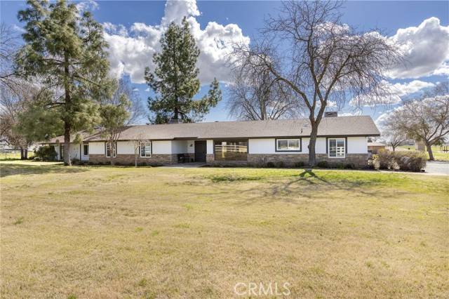 13545 E Bullard Avenue, Clovis, CA 93619