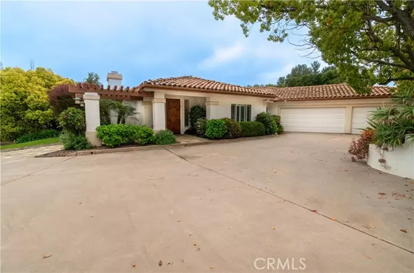 Escondido, CA 92026,28366 Crooked Oak Lane