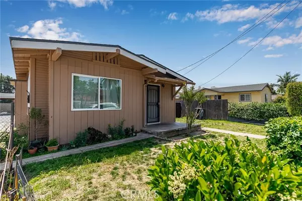 1318 W 2nd Street, Santa Ana, CA 92703