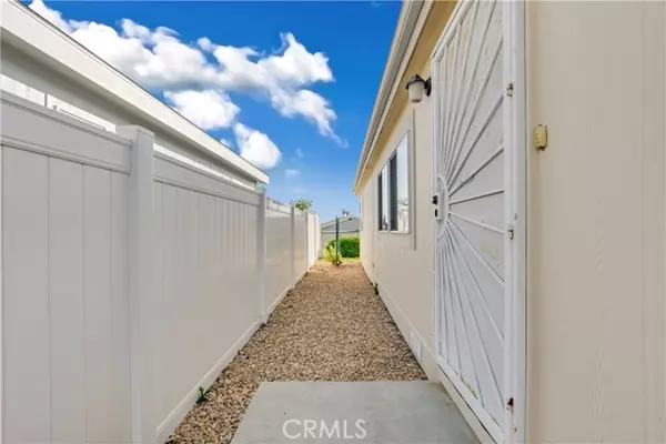 Murrieta, CA 92563,38211 Camino Cinife