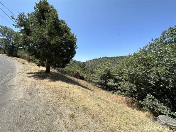 1500 Edgecliff, Lake Arrowhead, CA 92352