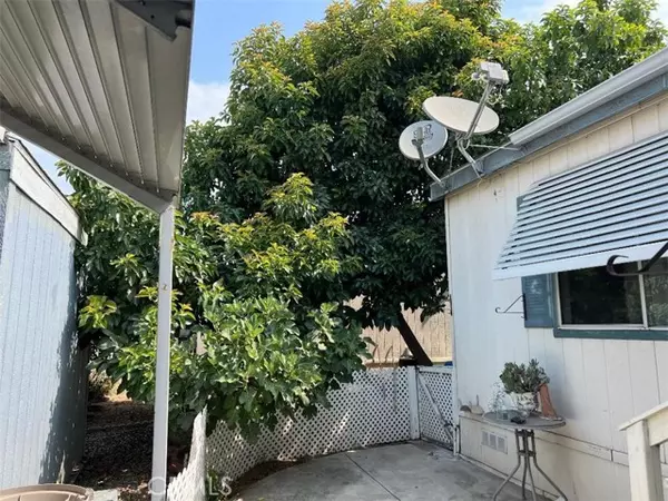 Ontario, CA 91761,1456 E PHILADELPHIA #109