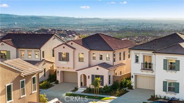 Irvine, CA 92618,131 Oakstone