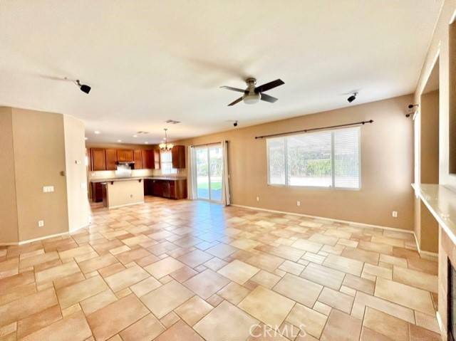 13652 Aspen Leaf Lane, Eastvale, CA 92880