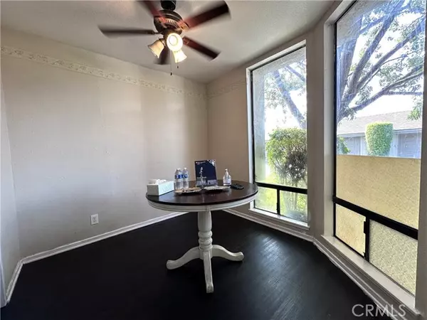 Fullerton, CA 92831,2220 E Chapman Avenue #40