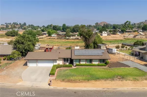 9527 Stirrup Street, Jurupa Valley, CA 92509