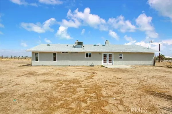 Phelan, CA 92371,8779 7th Street