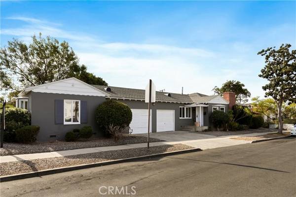 110 Orange Grove Avenue, Placentia, CA 92870