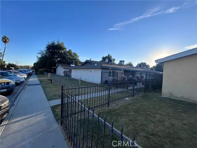 975 Waters Avenue #2, Pomona, CA 91766