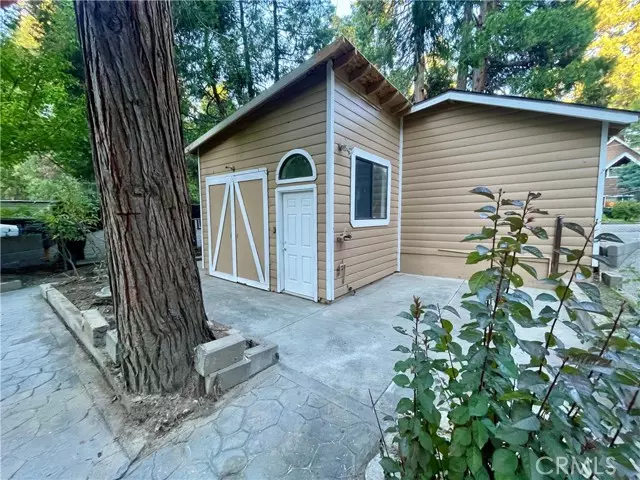 622 Heatherly Lane, Crestline, CA 92325