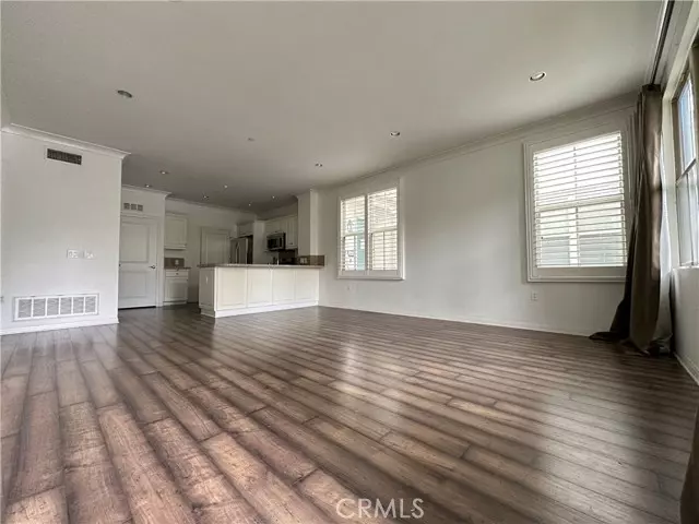 Irvine, CA 92618,152 Coralwood